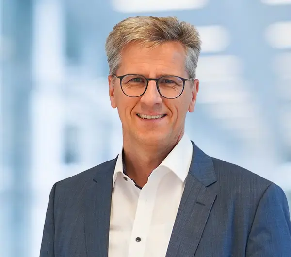 Ulrich Büker